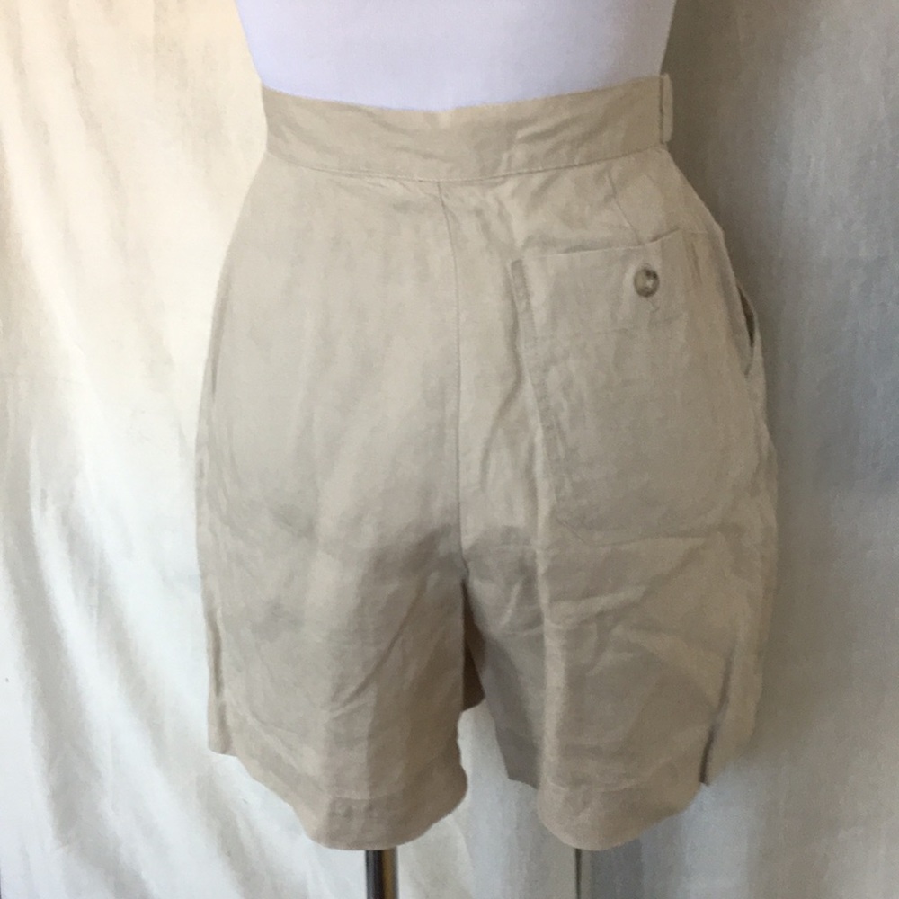 Vintage Banana Republic Beige Women's Shorts